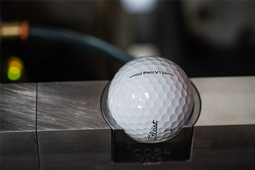 Image of Titleist Pro V1 golf ball